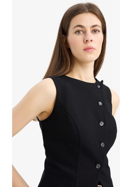 Regular Fit Bisiklet Yaka Düğmeli Yelek E7233AX25SP