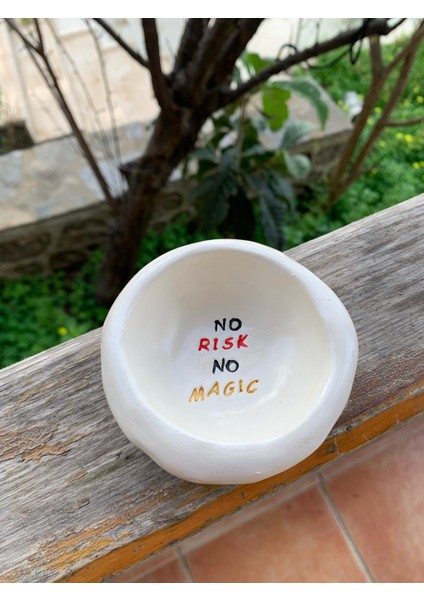 El Yapımı Seramik Mumluk No Risk No Magic