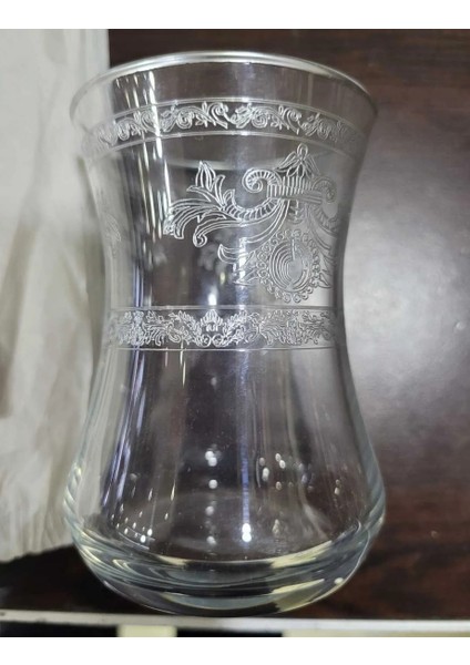 Crystal Kristal Cam 6'lı Çay Bardak Yükseklik 9 cm Çap 6 cm Gümüş Renk Yaldız Elde Yıkanır modelleri