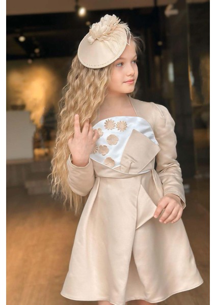 Kız Çocuk Kare Yaka Göğsü Pano Çiçek Asimetrik Kesim Krem Elbise fiyatları