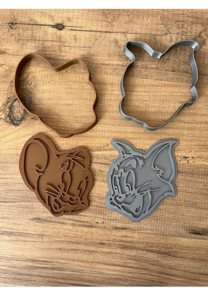 Tom ve Jerry Şeklinde Kurabiye Kalıbı ve Damga Kesici Seti fırsatları