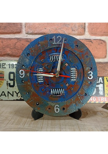 Enteresan Araba Parçası Masa ve Duvar Saati