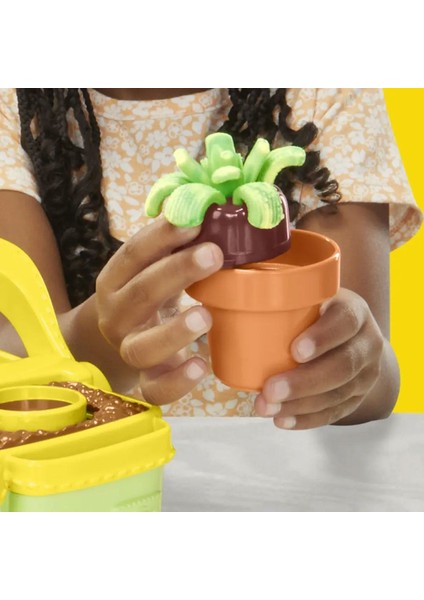 G0492 Play-Doh Renkli Çiçekler Botanik Oyun Seti +3 Yaş