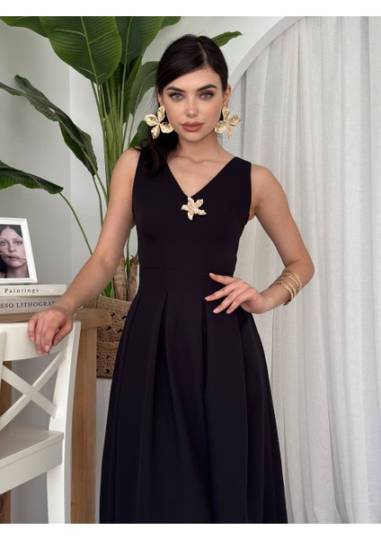 Yıldız Aksesuar Detaylı Atlas Pileli Kalın Askılı Kadın Elbise