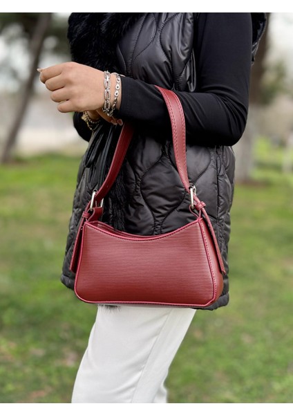 Bordo Kadın Baget Ayarlanabilir Askılı Şık El ve Omuz Çantası