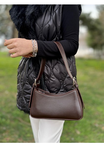Kahve Kadın Baget Ayarlanabilir Askılı Şık El ve Omuz Çantası modelleri
