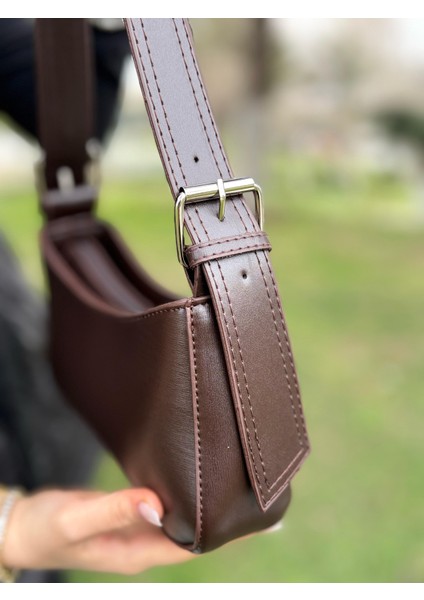 Kahve Kadın Baget Ayarlanabilir Askılı Şık El ve Omuz Çantası indirimleri