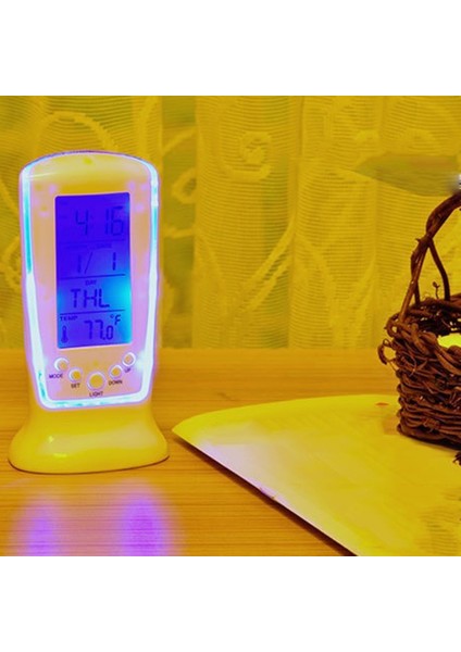 Dijital Yatak Başı Saati: Sıcaklık, Müzik, LED Ekran (Yurt Dışından) fırsatları