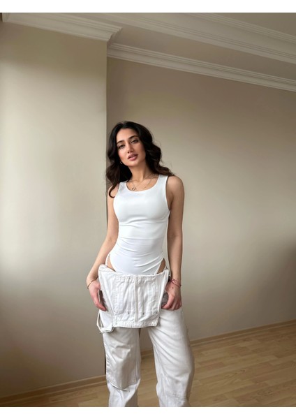 Halter Yaka Beyaz Bodysuit