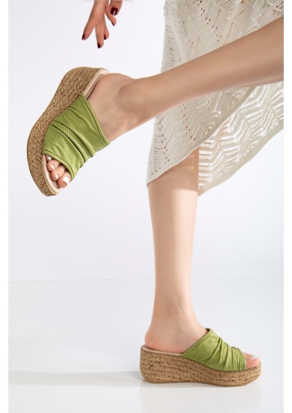 Kadın Deri Burnu Açık Kırışık Terlik - Fıstık Yeşili fiyatları