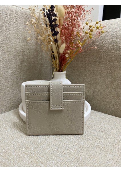 Çıtçıt Kapamalı Parlak Chery Rugan Bordo Cüzdan Kartlık Aksesuar fiyatları