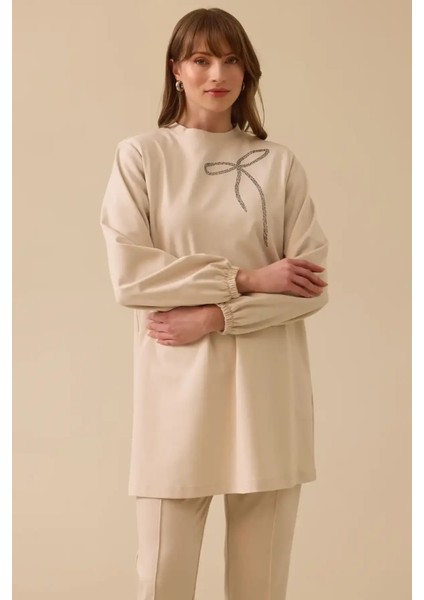 Kadın Işleme Detaylı Uzun Kollu Sweatshirt - Bej