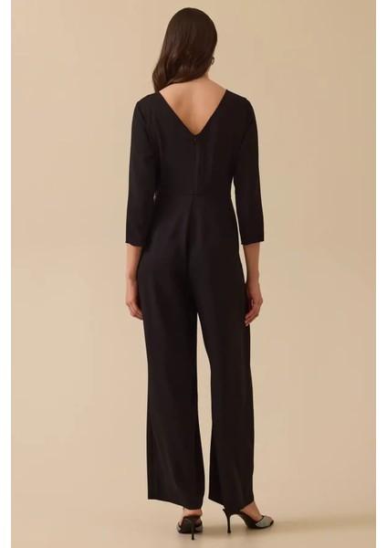 Kadın V Yaka Bağlama Detaylı Tulum - Siyah modelleri
