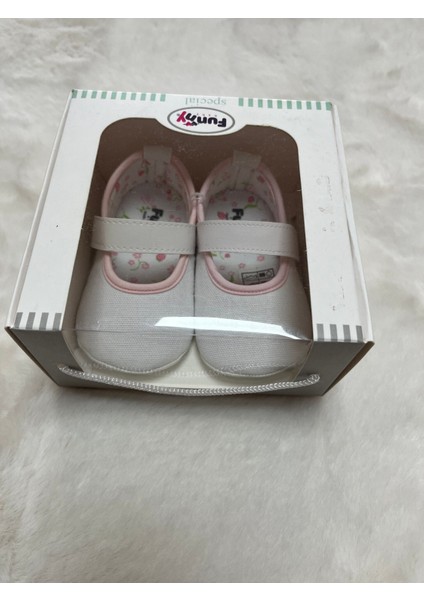 Kemerli Cırtcırtlı Ayakkabı