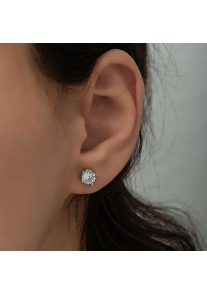 Gümüş 6 mm Beyaz Zirkon Tek Taş Kadın Küpe modelleri
