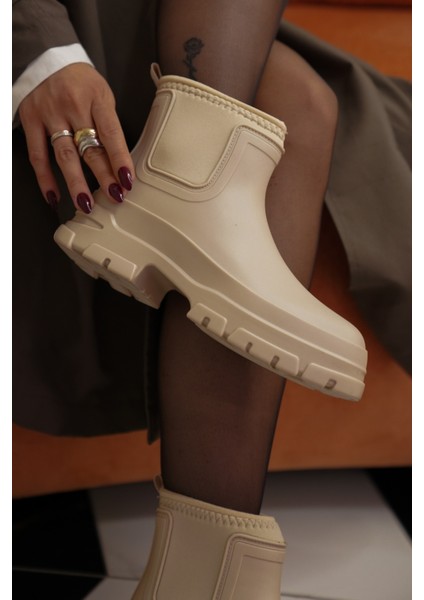 MBTB2026-BJ Kadın Yanları Elastik Bej Kısa Yağmur Botu indirimleri