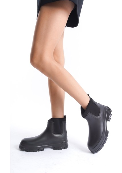 MBTB2026-S Kadın Yanları Elastik Siyah Kısa Yağmur Botu modelleri