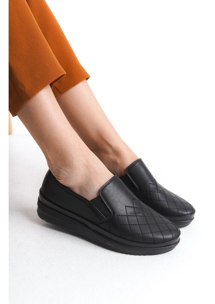 Kadın Önü Desenli Yanı Lastik Detaylı Tam Kalıp Günlük Ortopedik Ayakkabı fiyatları