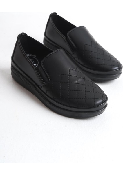 Kadın Önü Desenli Yanı Lastik Detaylı Tam Kalıp Günlük Ortopedik Ayakkabı fırsatları