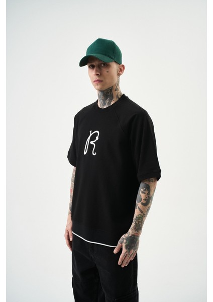 Erkek R Nakışlı Oversize T-Shirt Siyah fiyatları