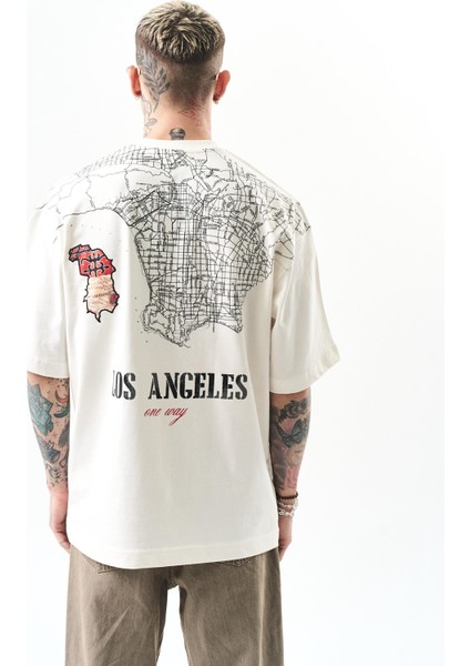 Erkek Los Angeles Baskılı Oversize T-Shirt Ekru modelleri
