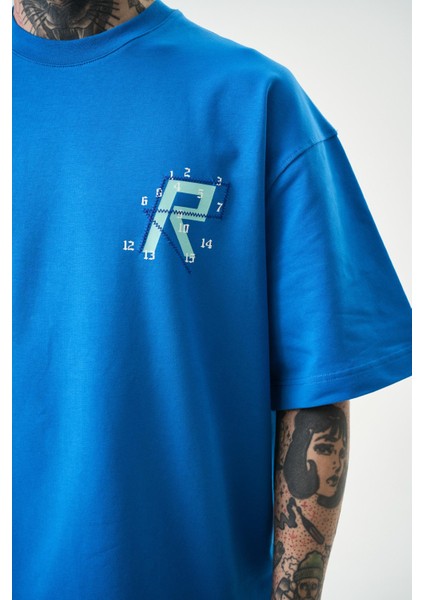 Erkek Numbers Of R Nakışlı Oversize T-Shirt Mavi fırsatları