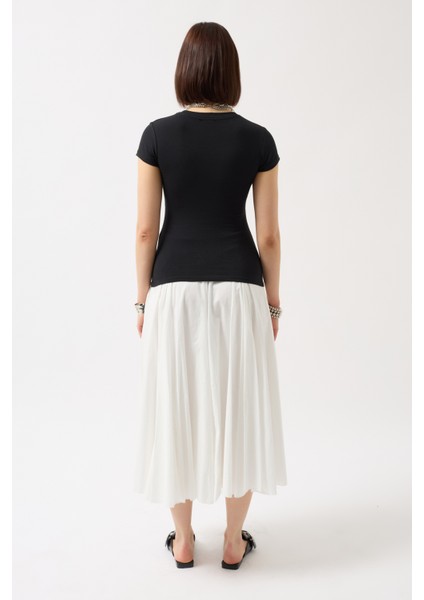 Baskılı Likralı Crop Siyah T-Shirt indirimleri