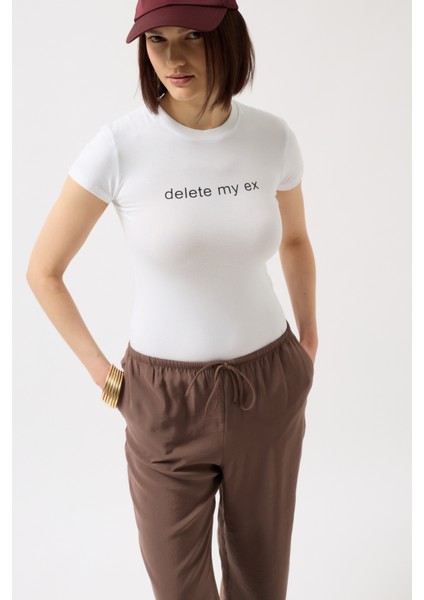 Baskılı Likralı Crop Beyaz T-Shirt