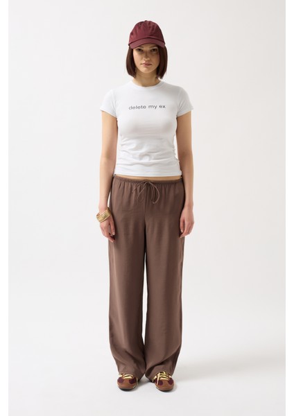 Baskılı Likralı Crop Beyaz T-Shirt fiyatları