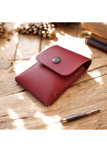 El Yapımı Deri Kartlık – Minimal ve Şık Tasarım – Kırmızı Renk