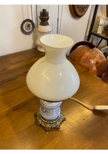 Antika Abajur (opal camında kırık vardır ) fiyatları