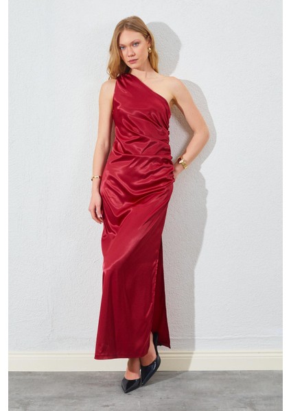 Kadın Bordo Tek Omuz Yanı Drapeli Saten Elbise
