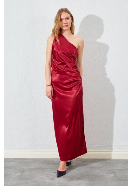 Kadın Bordo Tek Omuz Yanı Drapeli Saten Elbise fiyatları