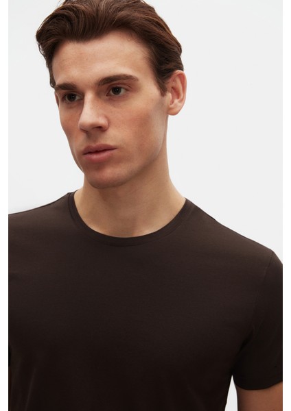 Slim Fit Kahverengi Bisiklet Yaka Pamuklu Nefes Alabilen T-Shirt fiyatları