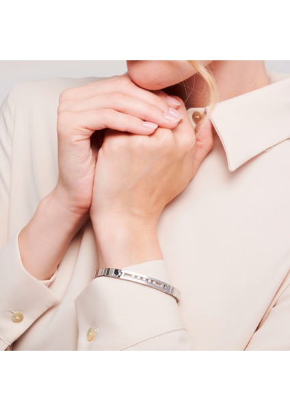 Cilalı Bir Yüzeye Sahip Manyetik Esnek Bileklik fiyatları