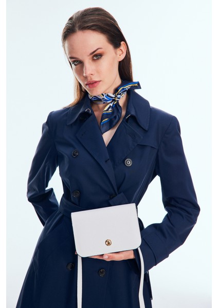 Kadın Postacı Çantası Beyaz Renkli Ergonomik Tasarım 19x14x8 cm fiyatları