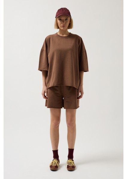 Oversize Lazer Kesim Bisiklet Yaka Kahverengi T-Shirt
