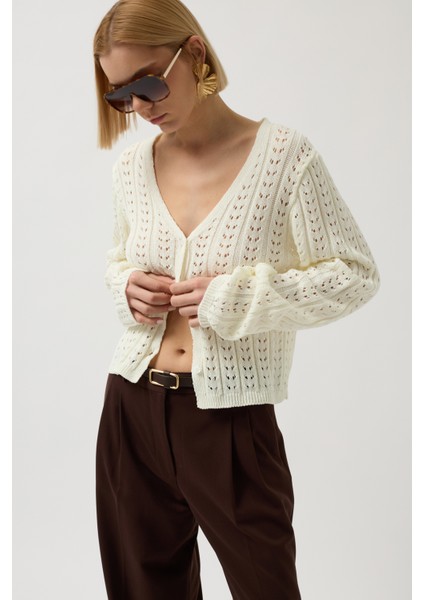 Düğme Detay Örgü Ekru Bluz modelleri