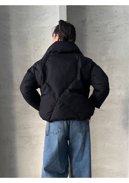 Kadın Siyah Şişme Mont Uzun Kol Fermuarlı Günlük Kullanım İçin Şık Tasarım