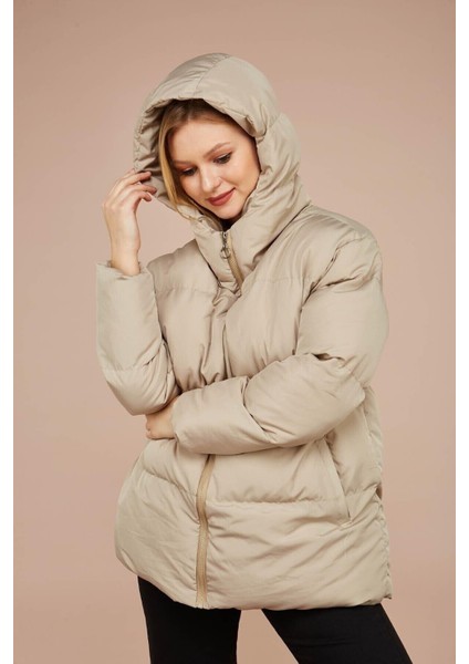Kadın Krem Kapüşonlu Şişme Mont Uzun Kollu Günlük Kullanım