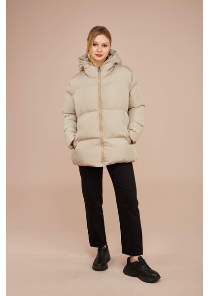 Kadın Krem Kapüşonlu Şişme Mont Uzun Kollu Günlük Kullanım fiyatları