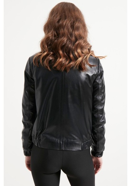 Kadın Siyah Büzgülü Hakiki Deri Ceket indirimleri