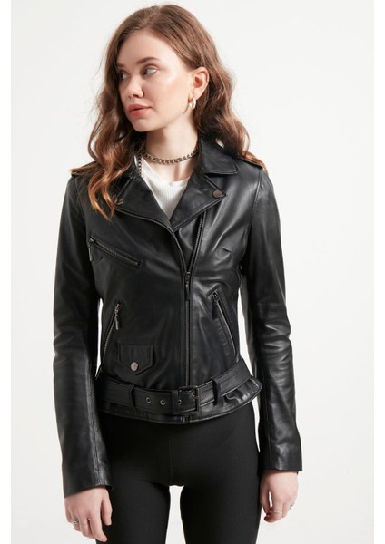 Kadın Siyah Cep Detaylı Hakiki Deri Ceket