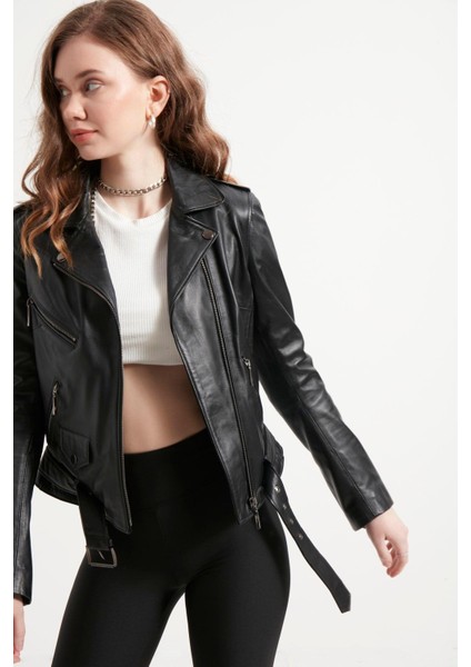 Kadın Siyah Cep Detaylı Hakiki Deri Ceket modelleri