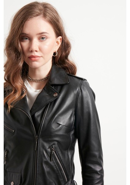 Kadın Siyah Cep Detaylı Hakiki Deri Ceket fırsatları