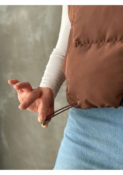 Kadın Kısa Crop Şişme Yelek modelleri