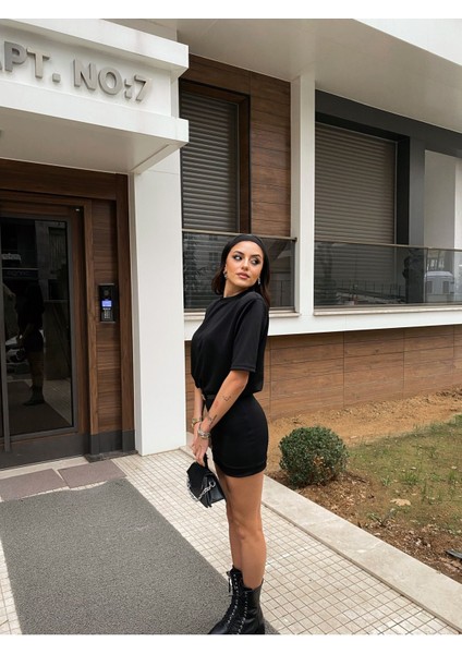 Kadın Siyah Likralı T-Shirt Elbise indirimleri