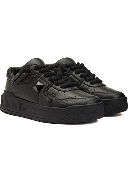 One Stud Black Sneaker fiyatları