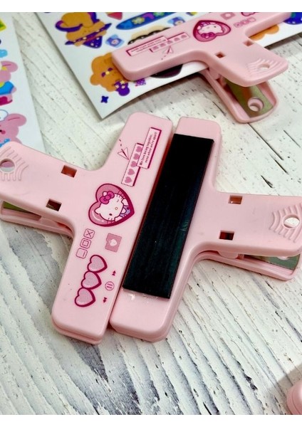 Sanrio Karakteri Hello Kitty Pembe Renk Çok Fonksiyonlu Mıknatıslı Klips/fotoğraf Mandalı/kıskaç Ataş/kitap Ayracı fiyatları