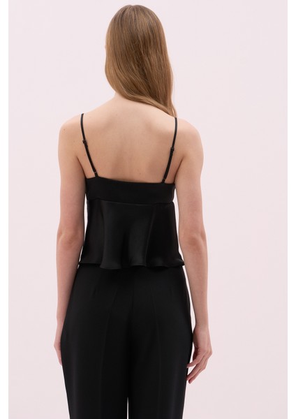 Kalp Yaka Görünümlü Dantelli Krep Saten Bluz Siyah Y2513026_001